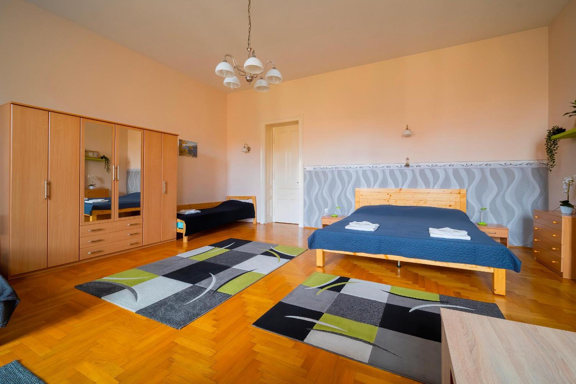 Tomka Apartman Seghedin Exterior foto