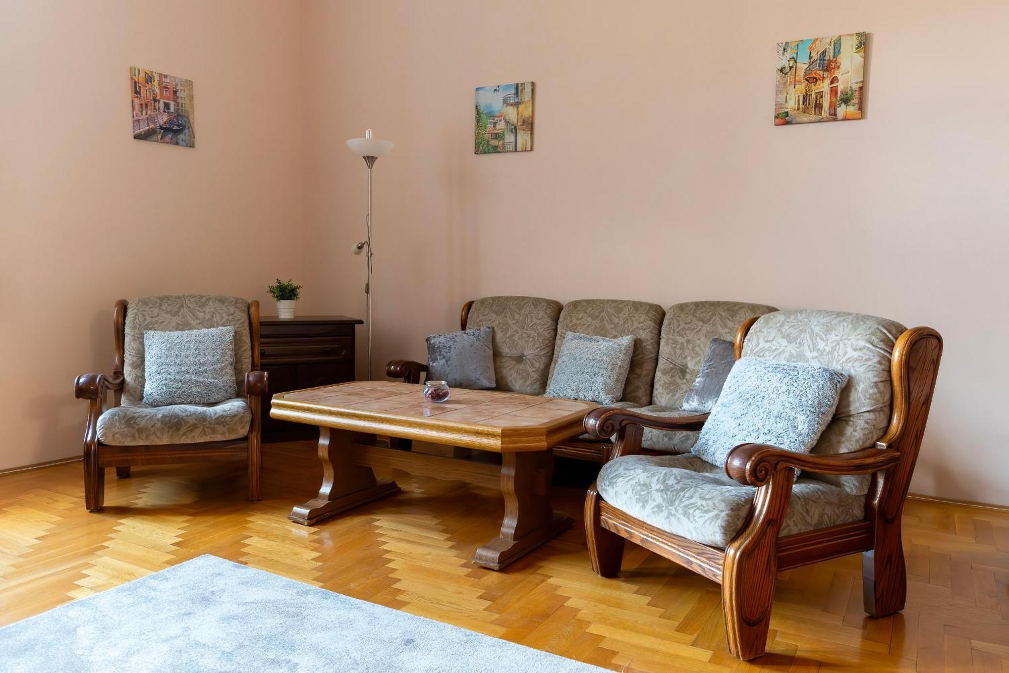 Tomka Apartman Seghedin Exterior foto