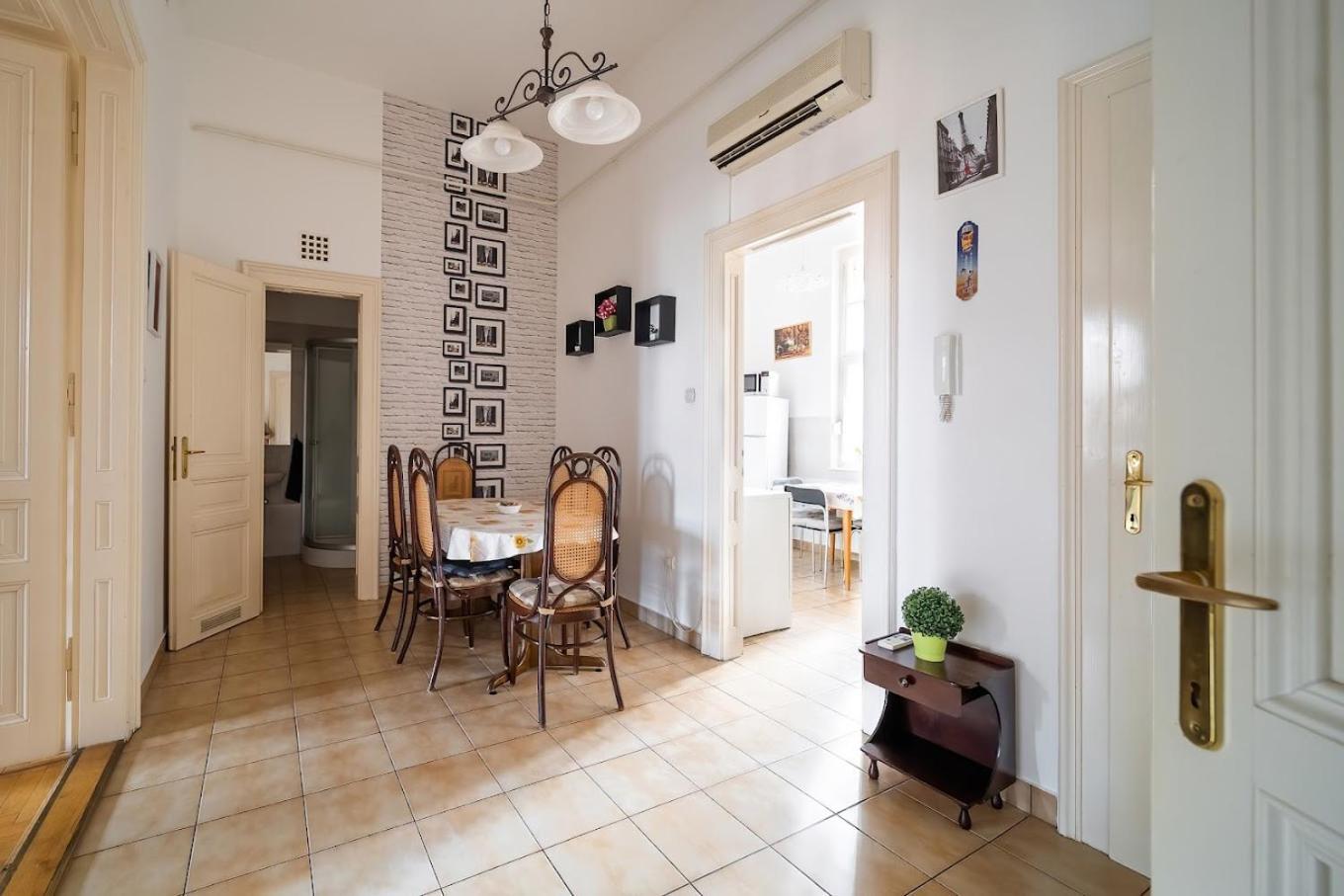 Tomka Apartman Seghedin Exterior foto